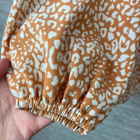 Gorgeous embroidered smocked tunic with muted oranges Large - Picture 10 of 16